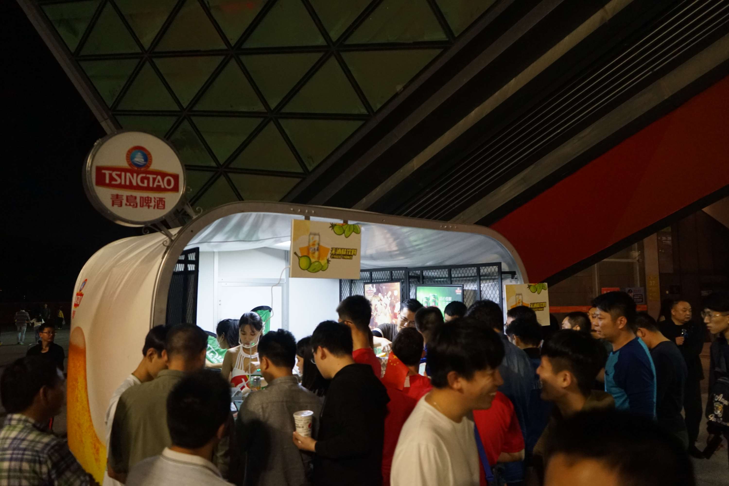 2019青岛啤酒充气篷 (24).jpg